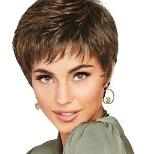 Raquel Welch Signature collection “ Winner” mocha pixie wig. NIB. Size average